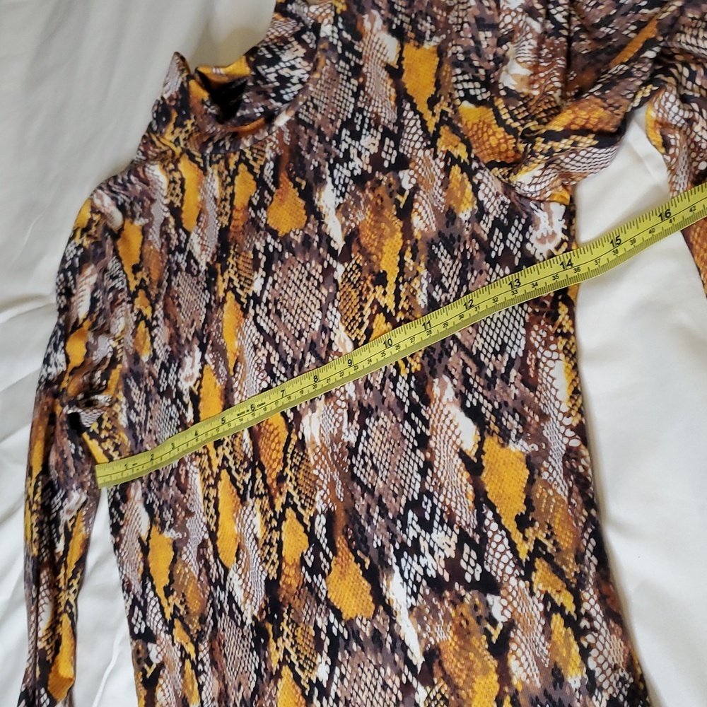 French Connection Animal Print Mock Neck Top Golden Snake XS - Picture 4 of 7